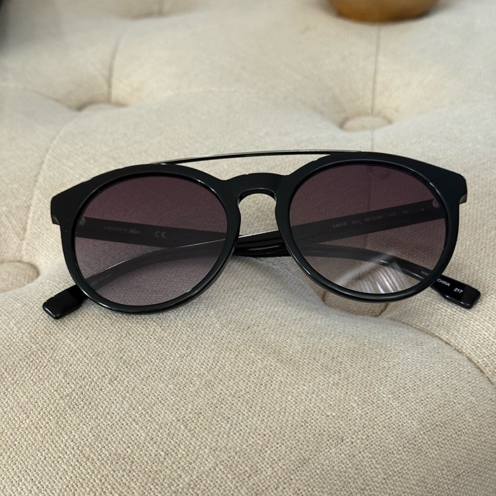 Lacoste Black Sunglasses with gray Lenses L821S 001 52-20-145